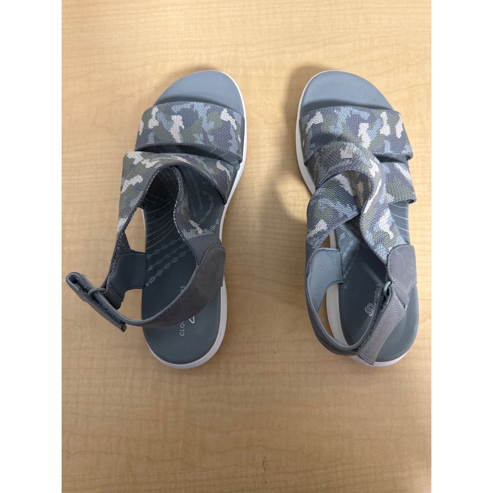 Clarks Cloudsteppers Mira Lily Camo Sandals Khaki Combi Grey Womens 8 M